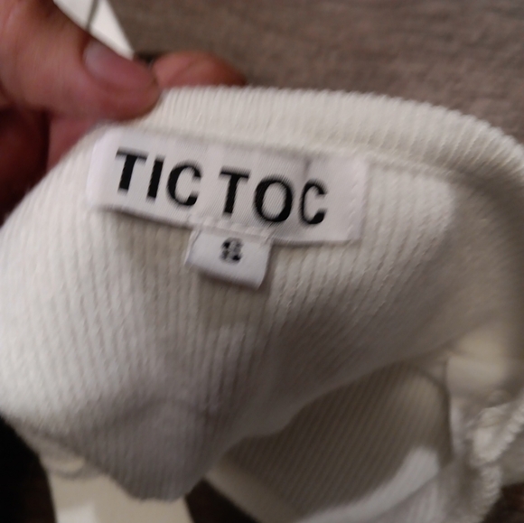 TIC TOC White Halter Crop Top Size S - Picture 4 of 4